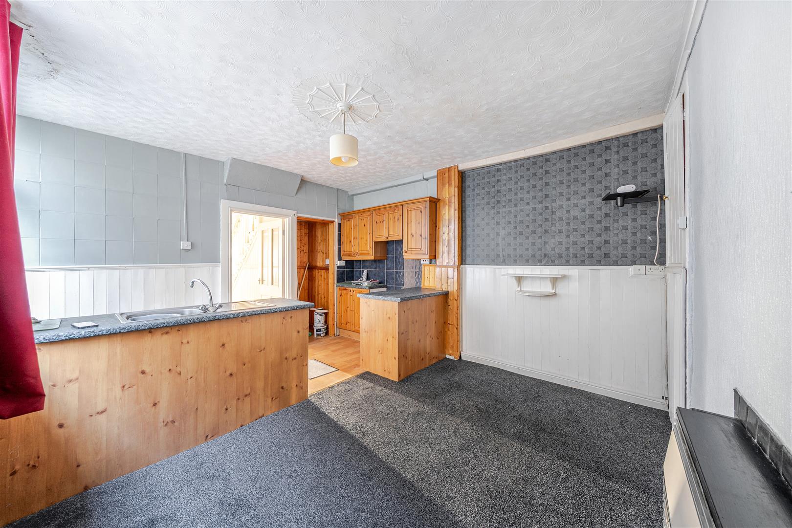 Carmarthen Road, Gendros, Swansea, SA5 8JH